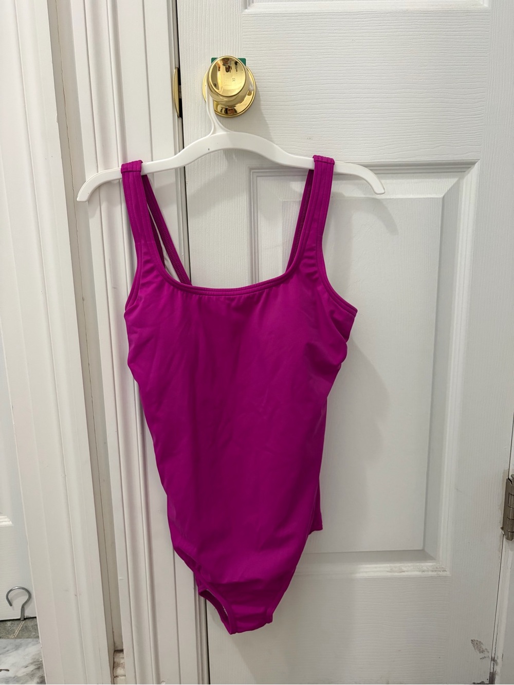 Lands' End Tugless Tank Swimsuit Bathingsuit Size 8 Pink Magenta Berry